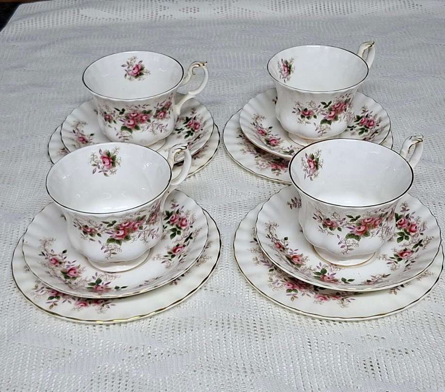 5 Royal Albert trios - Lavender Rose - Part Tea Set - plus extra saucer and small plate