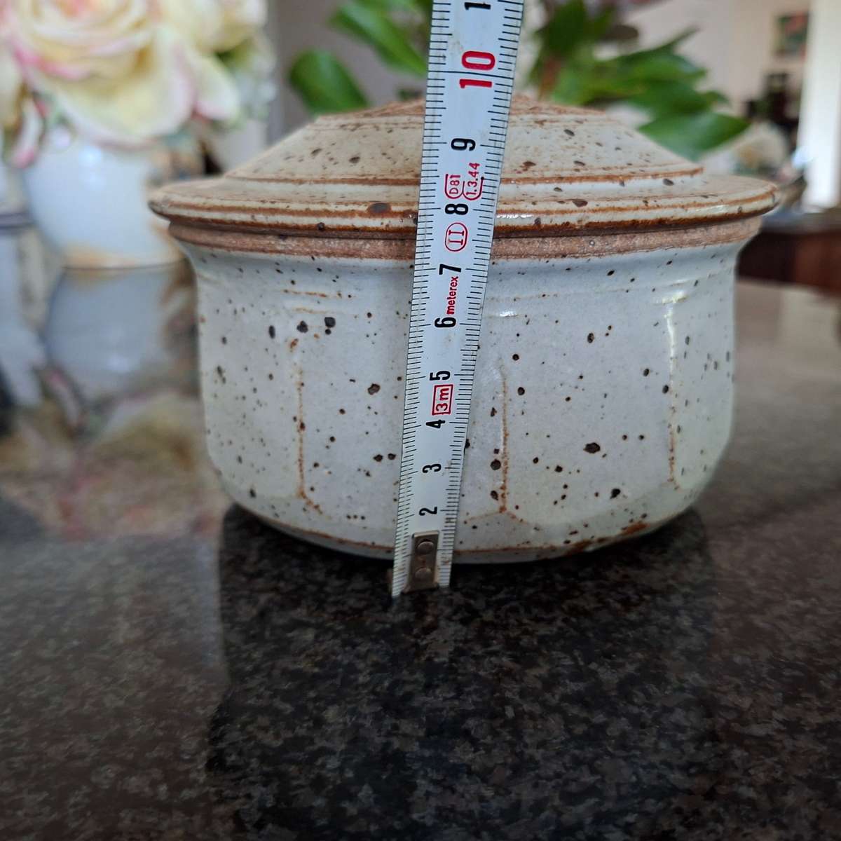 South African pottery jar - Ian Glenny