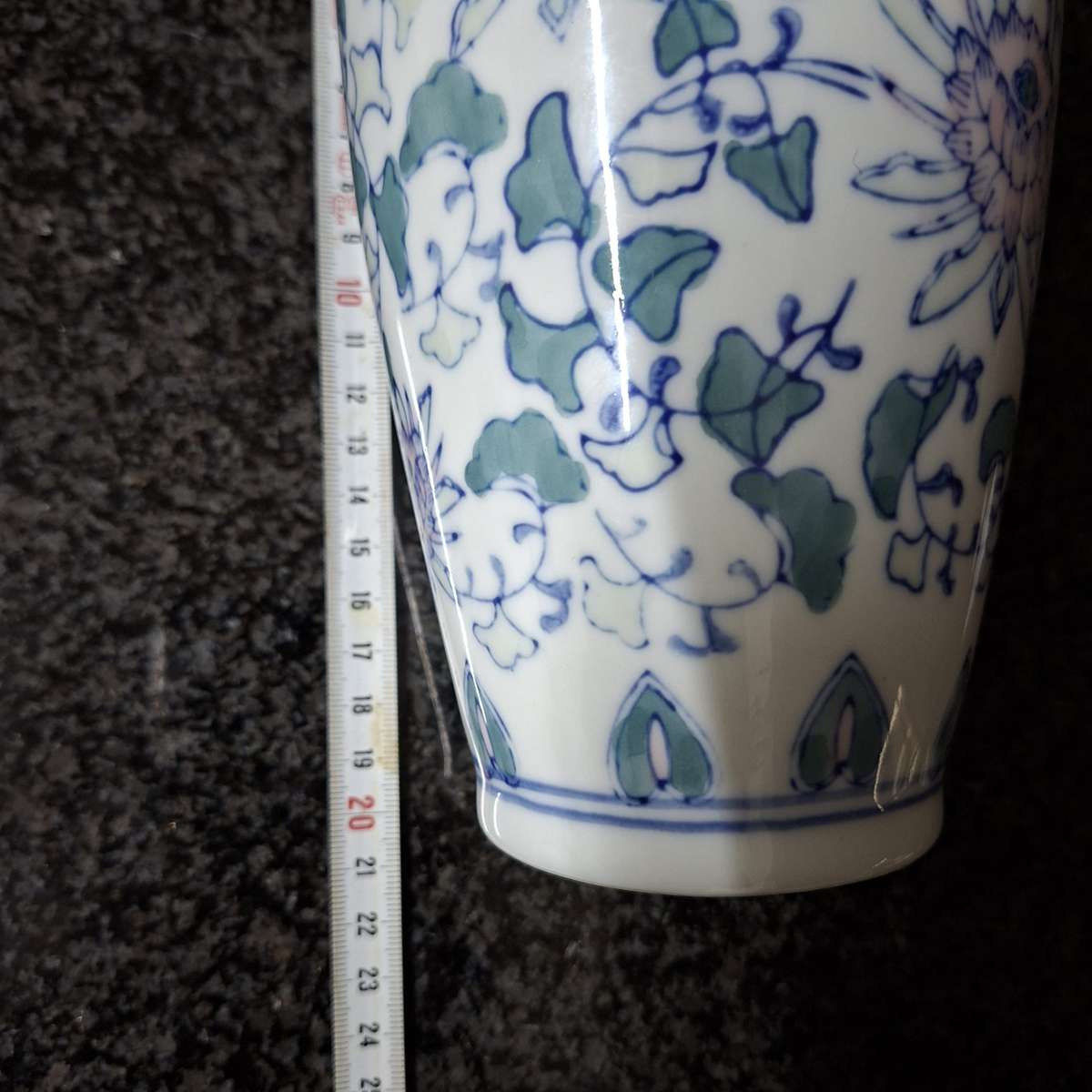 Chinese vase with flowers and leaves 20 cms tall