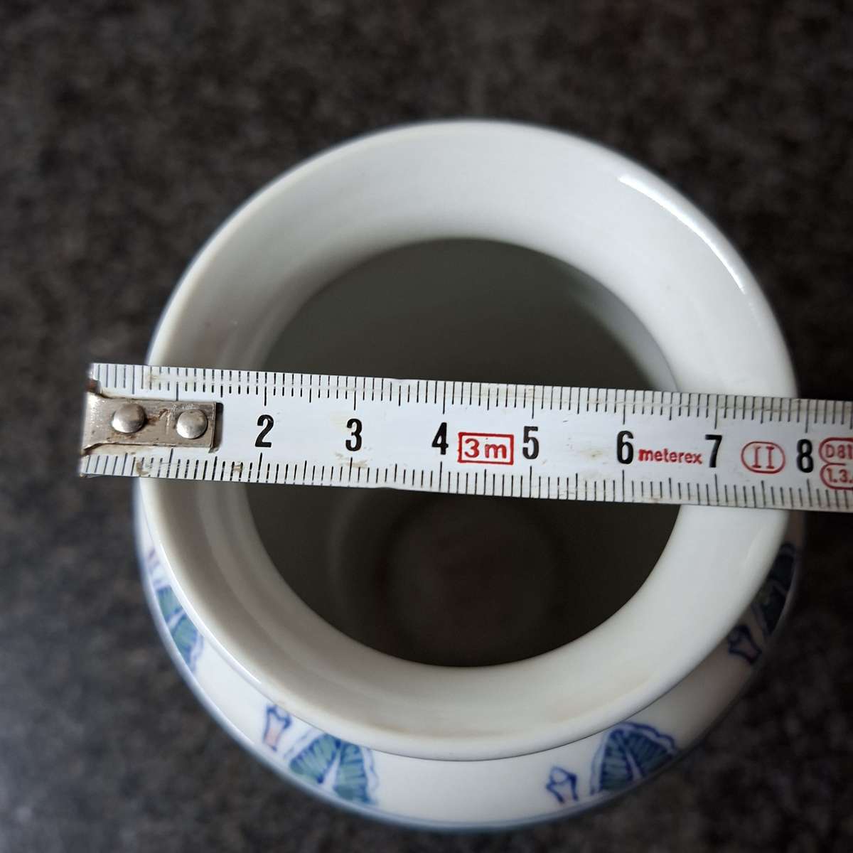 Chinese vase with flowers and leaves 20 cms tall