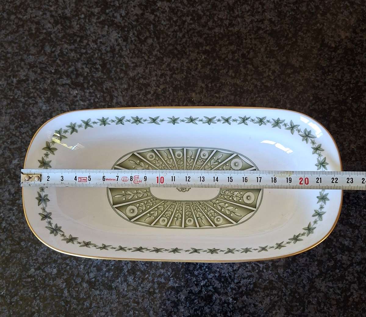 Spode dish - Provence design  Green and White  23 cms x 4 cms deep