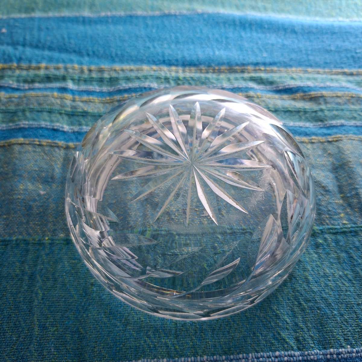 Cut glass rose pattern crystal dressing table Powder bowl or jewelry holder