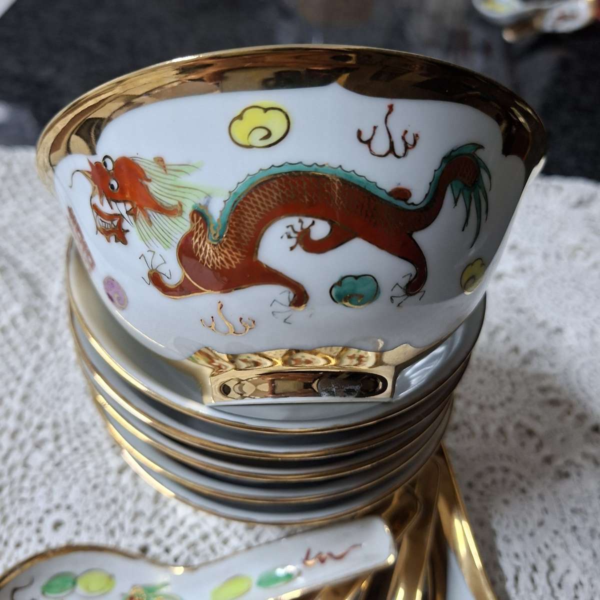 6 Chinese rice bowls - Gilded dragons and phoenix   13cms dia