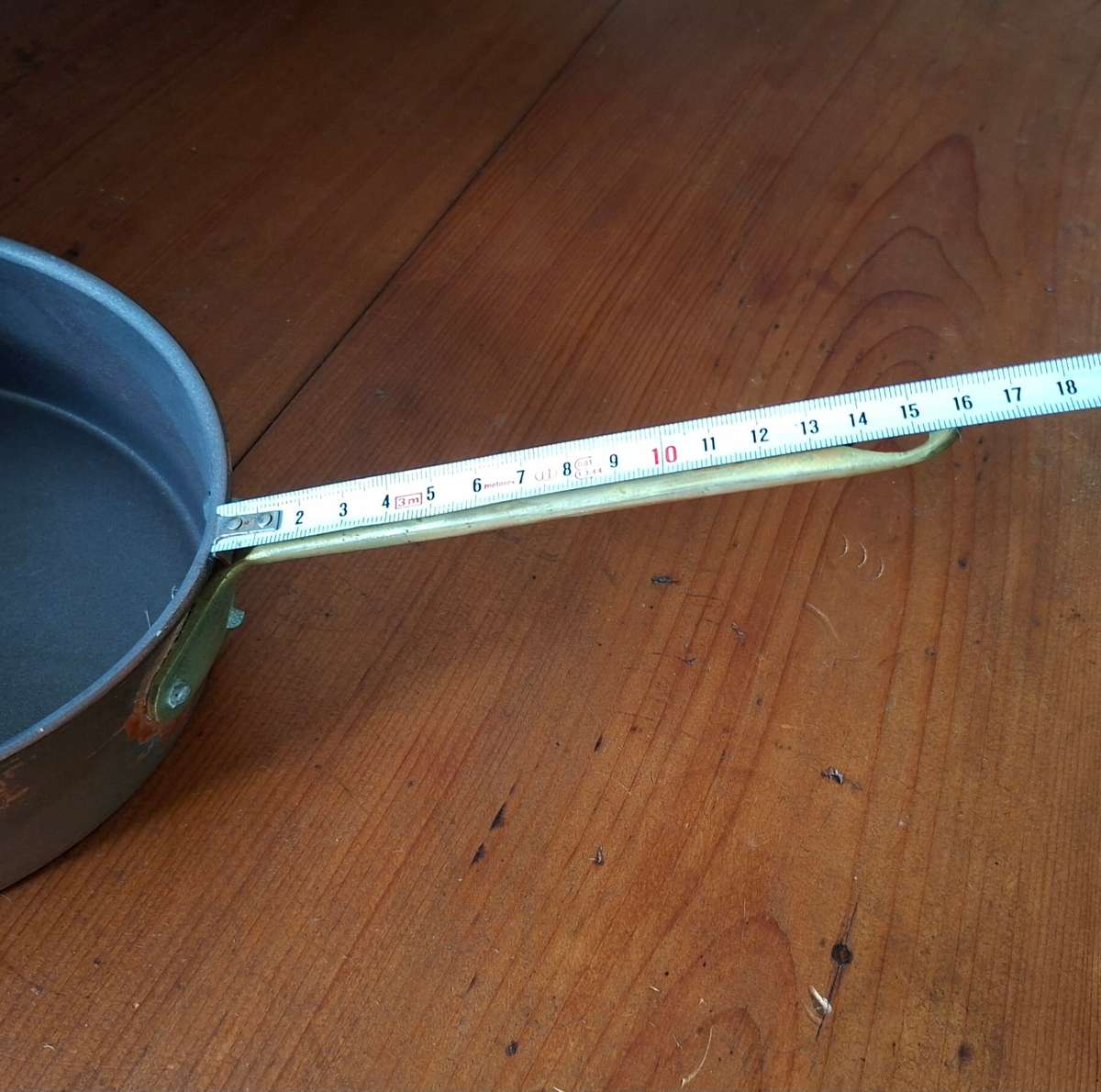 Vintage Copper sauce poaching pan - 19 x 5cm deep  Brass handle