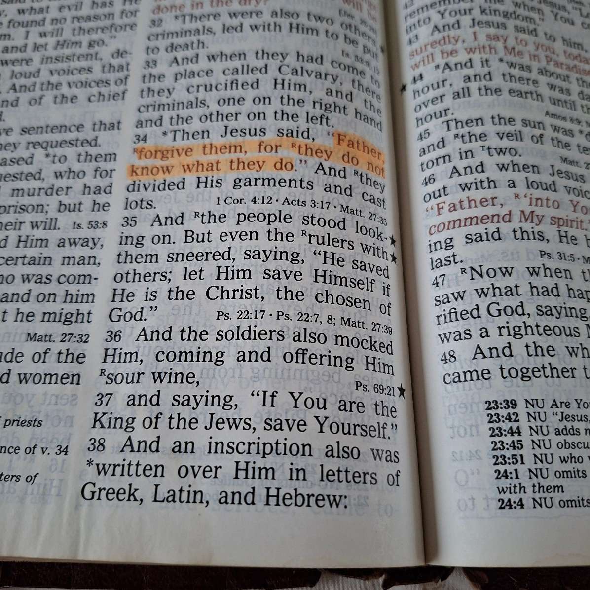 Holy Bible New King James Version - Large Print