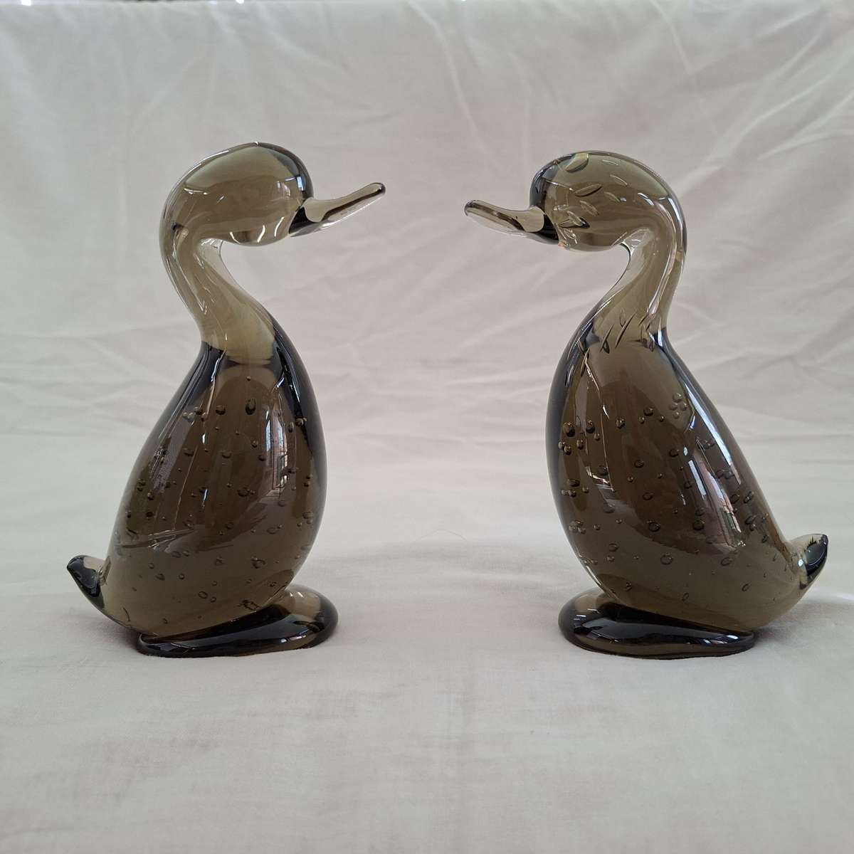 Pair of Whitefriars studio art glass Ducks with bubbles - dilly duck - controlled bubbles