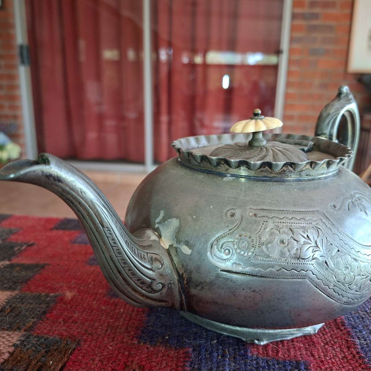 Pewter Tea Pot  - antique english  27 x 13 cms