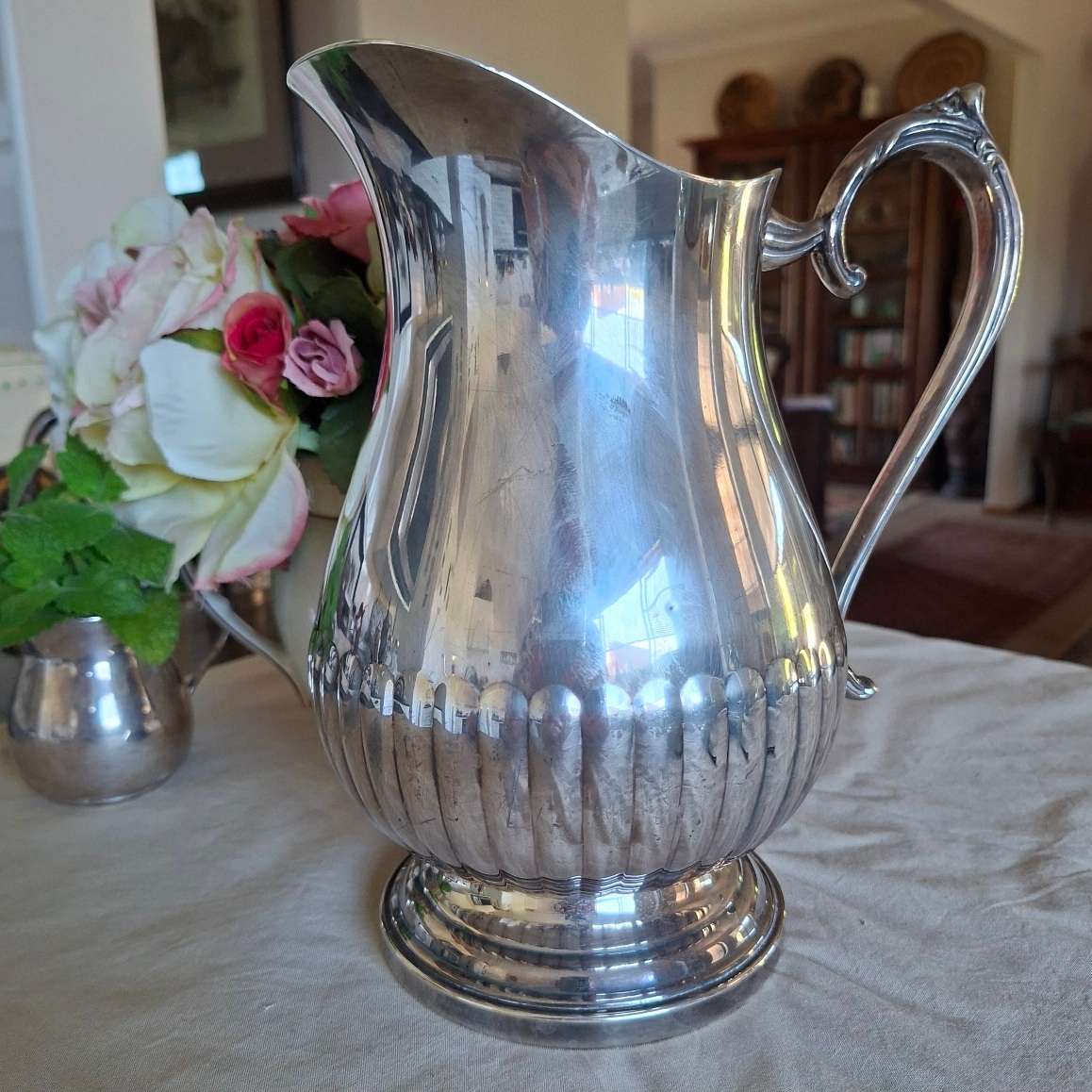 Large silver plate ice water jug - 23 cms tall - 2 lit capacity