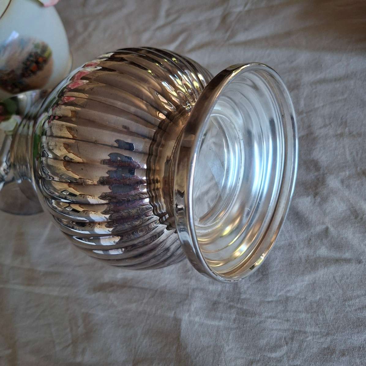 Large silver plate ice water jug - 23 cms tall - 2 lit capacity