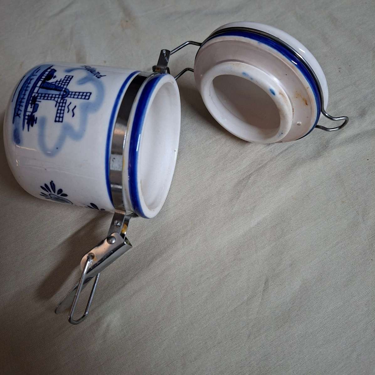 Delft Blue canister jar  - T S Holland - clip seal lid