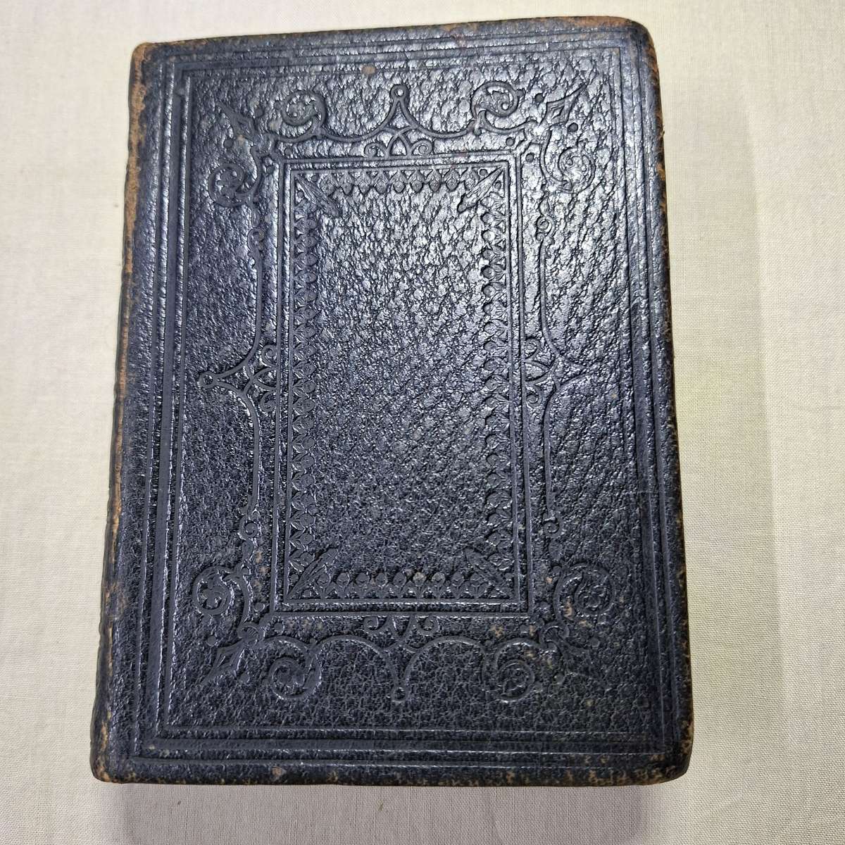 Antique Bible Gaelic Welsh - Y Bibl - leather bound