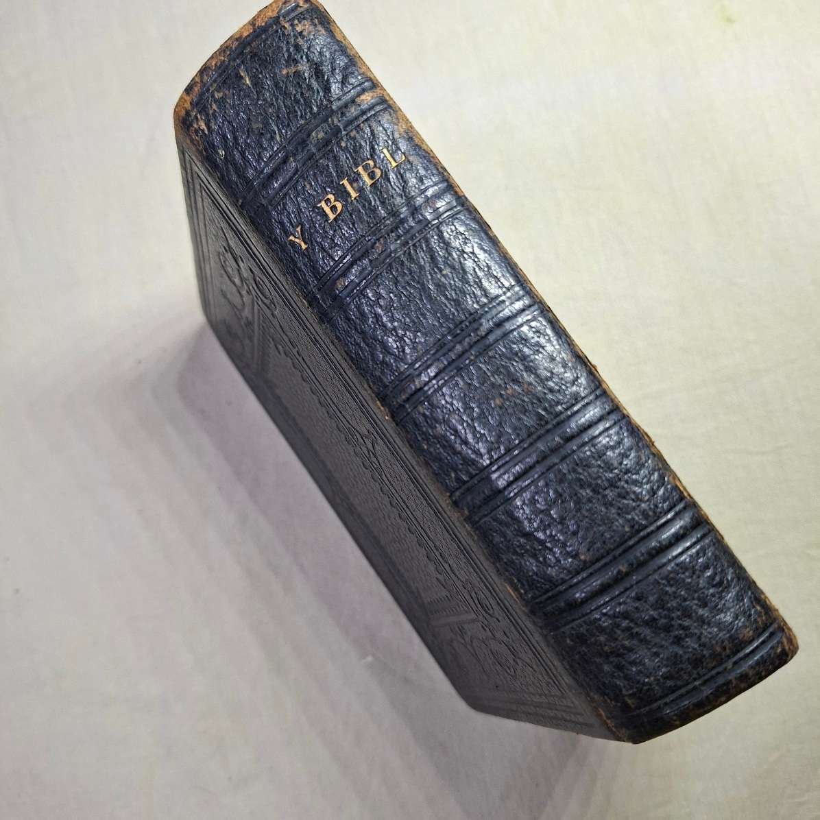 Antique Bible Gaelic Welsh - Y Bibl - leather bound