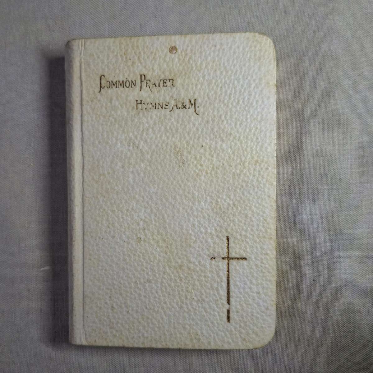 Common Prayer book - Circa1900 and Psalms of David - 12 x 8 cms - gilt edged