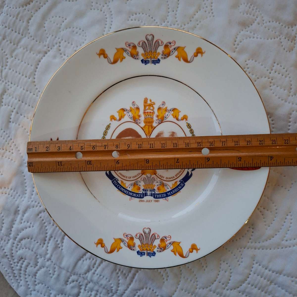 Royal Commemoration plate Charles and Diana Wedding 29 July 1981