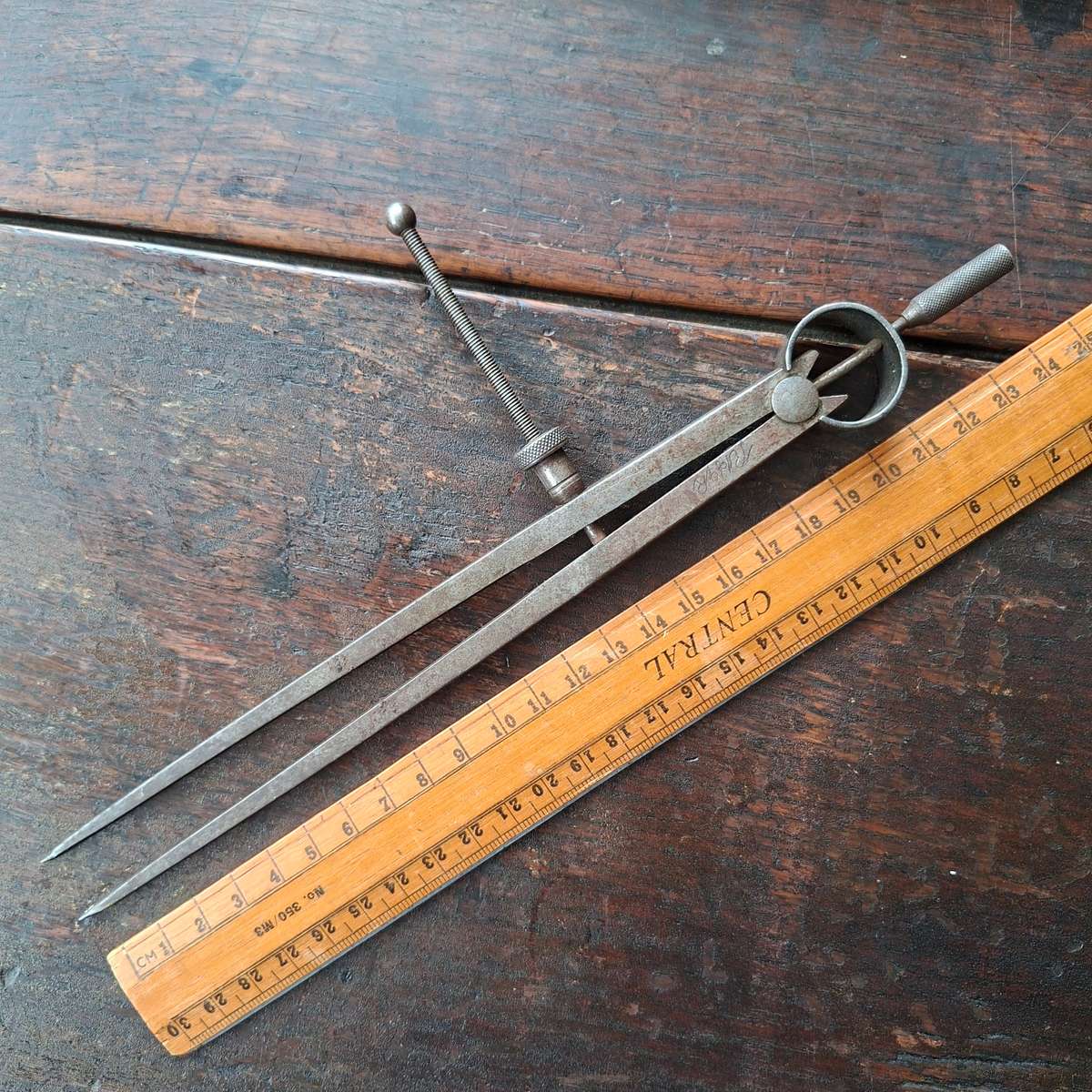 Vintage woodwork metalwork tools spring dividers calipers - Starrett Co USA - 25 cms