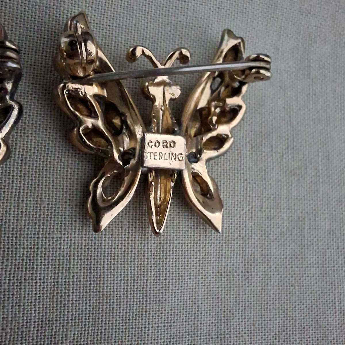 Pair Gilded Stirling silver Coro Crafts Brooches Pins - Mid centuary Vintage jewelry
