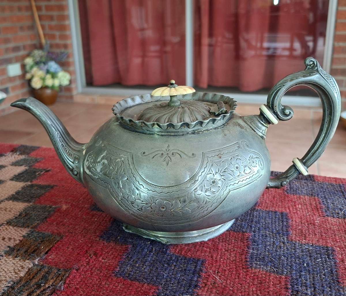Antique Pewter Tea Pot - hallmarked