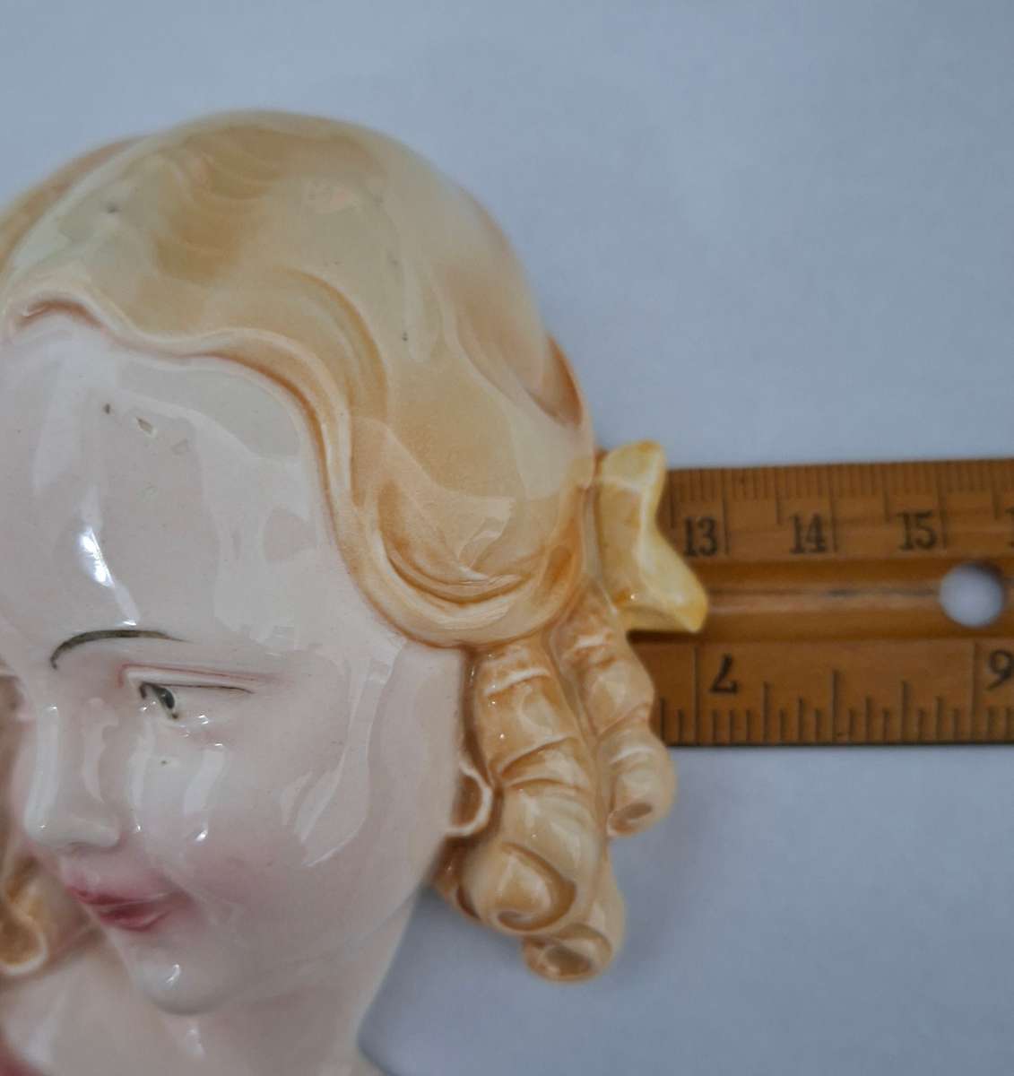 wall plaque - ceramic children - European? porcelain wall plaque