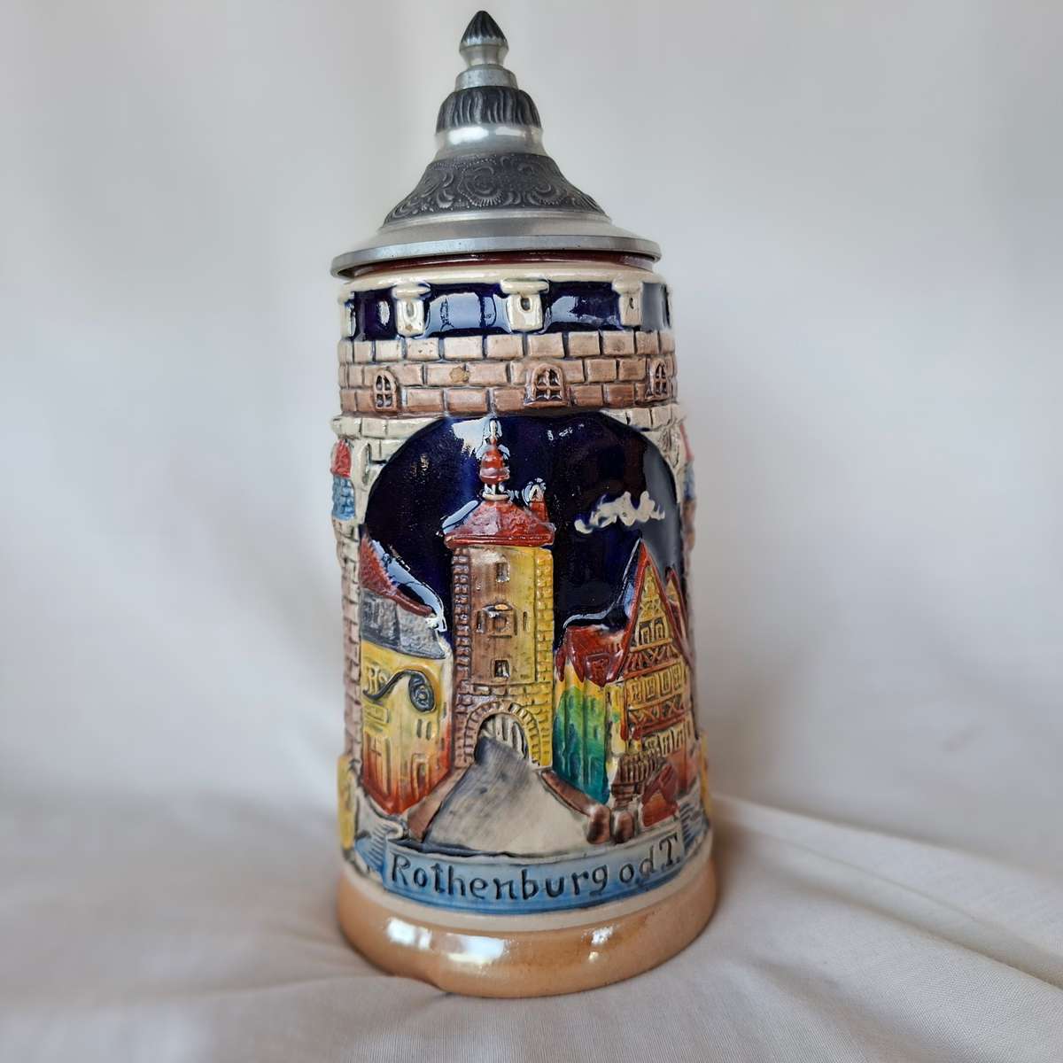 Beer Stein Mug tankard - German lidded - "Rothenburg o.d.T"  18.5 x 8.5 cms