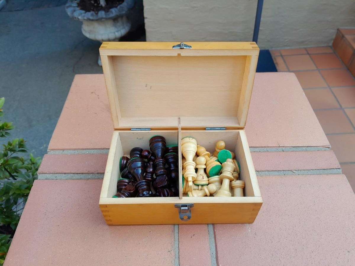A 20TH Century Wooden Chess Set in Box