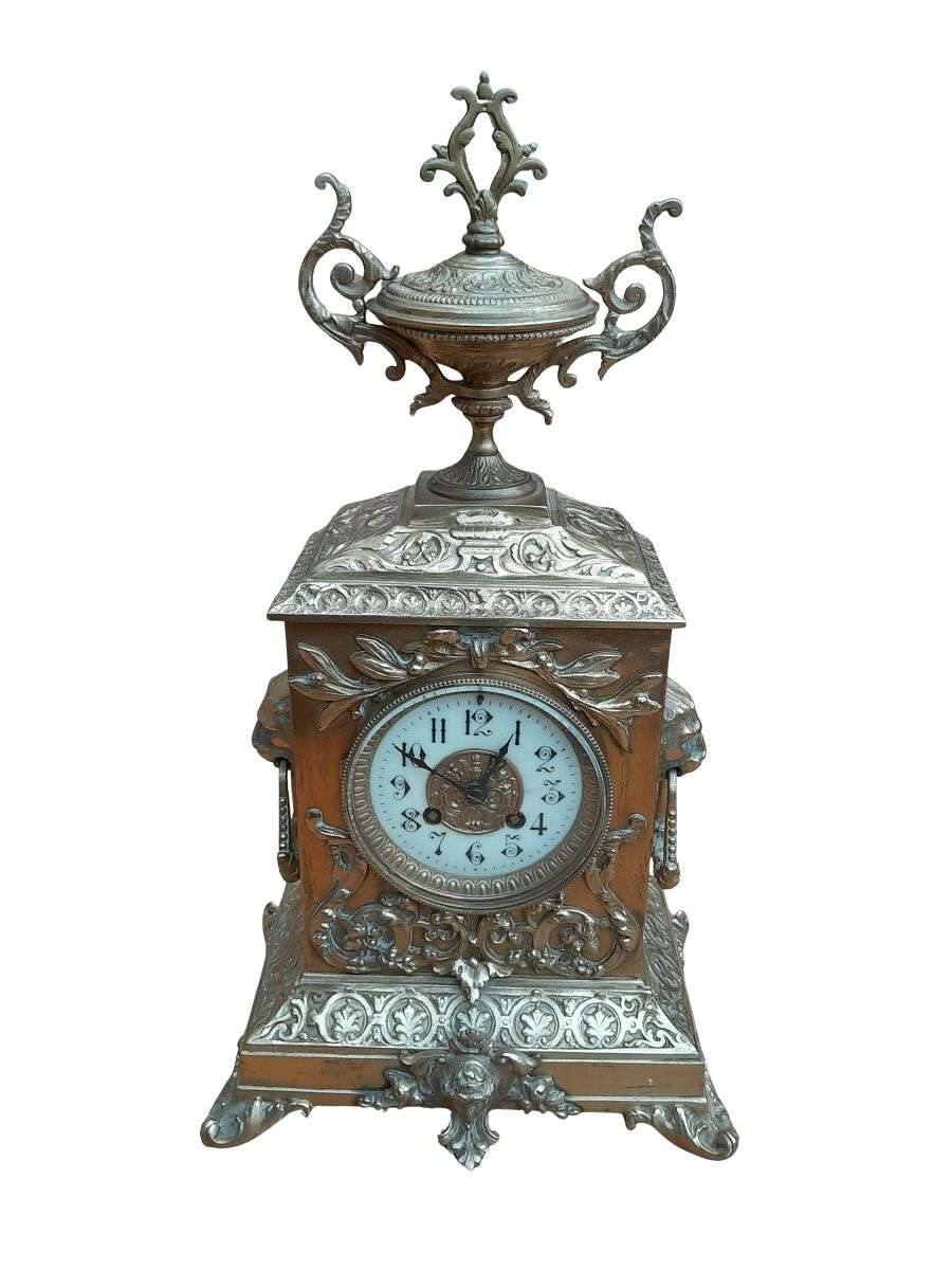 A Early 20th Century French Ormolu Bronze Eight Day Clock With Pendulum