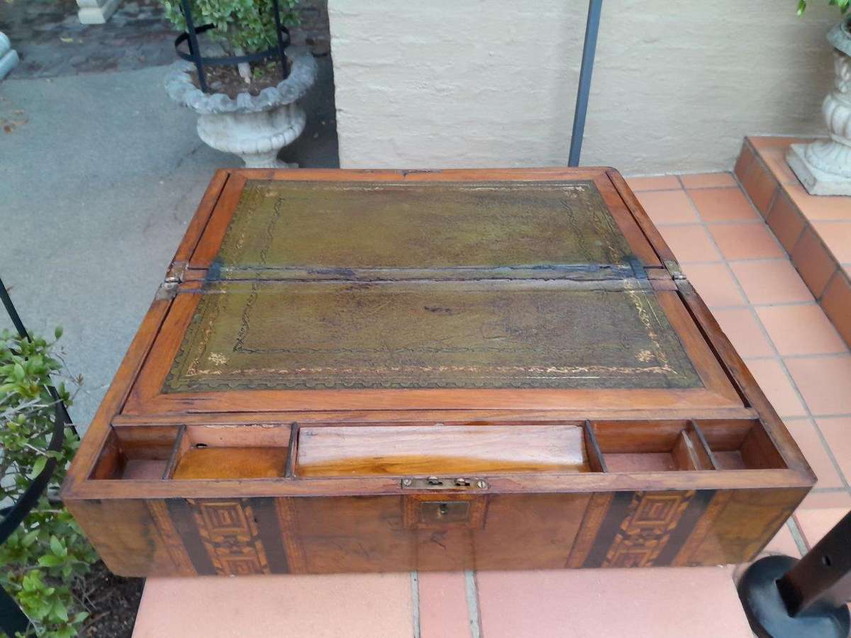 An Antique Victorian Circa 1800s Walnut And Inlaid Writing Box With Leather Interior