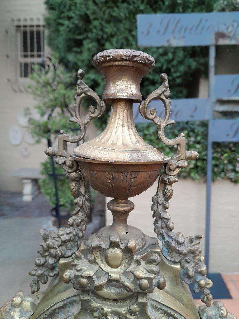 An Antique 19th Century Brass Clock