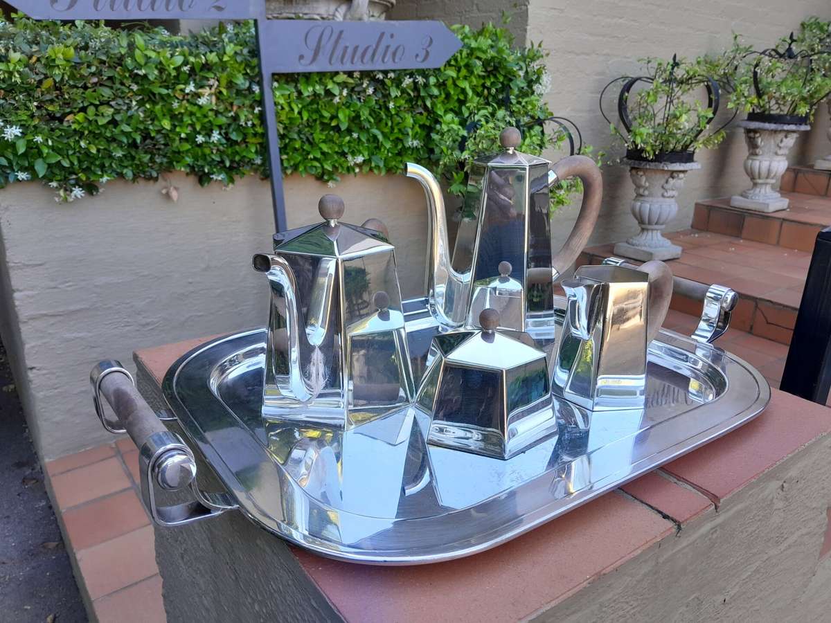 A Silver Plate Five Piece Tea / Coffee Set And Tray With Wooden Handles