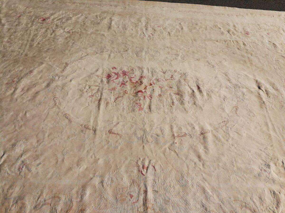 Antique French Aubusson Carpet (WEAR & TEAR)