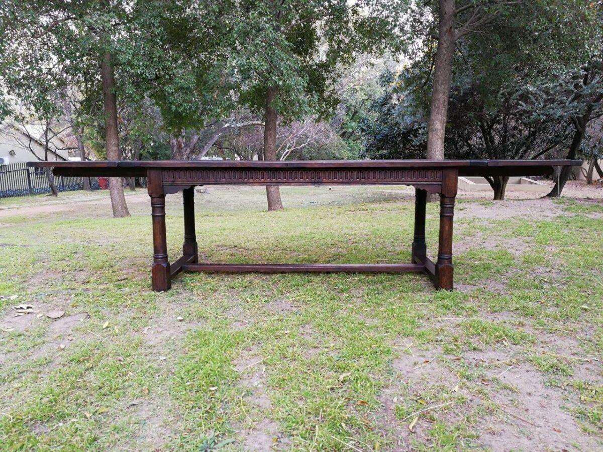 An 18th Century Extending Refectory Table (10 Seater)
