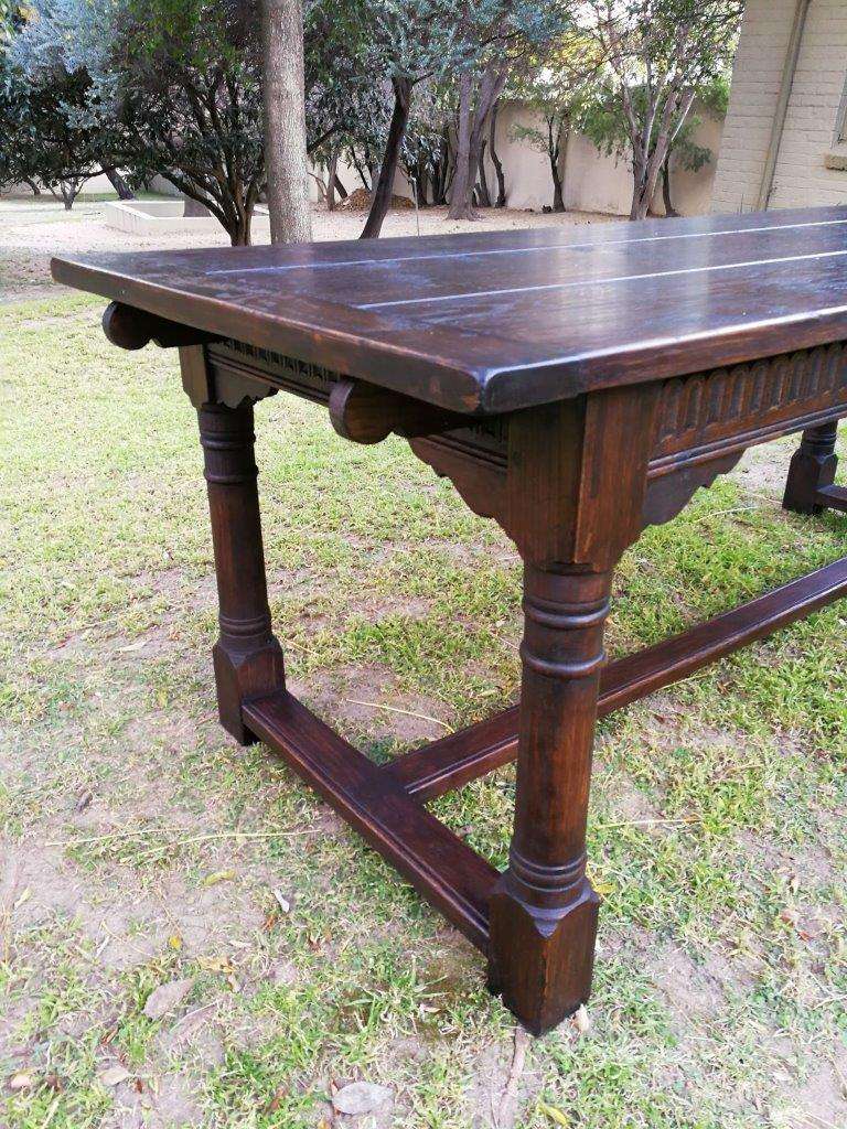 An 18th Century Extending Refectory Table (10 Seater)
