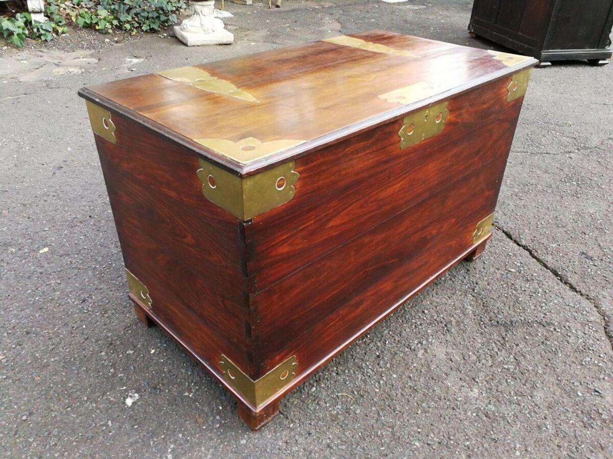 Cape Stinkwood chest, 20th century ND