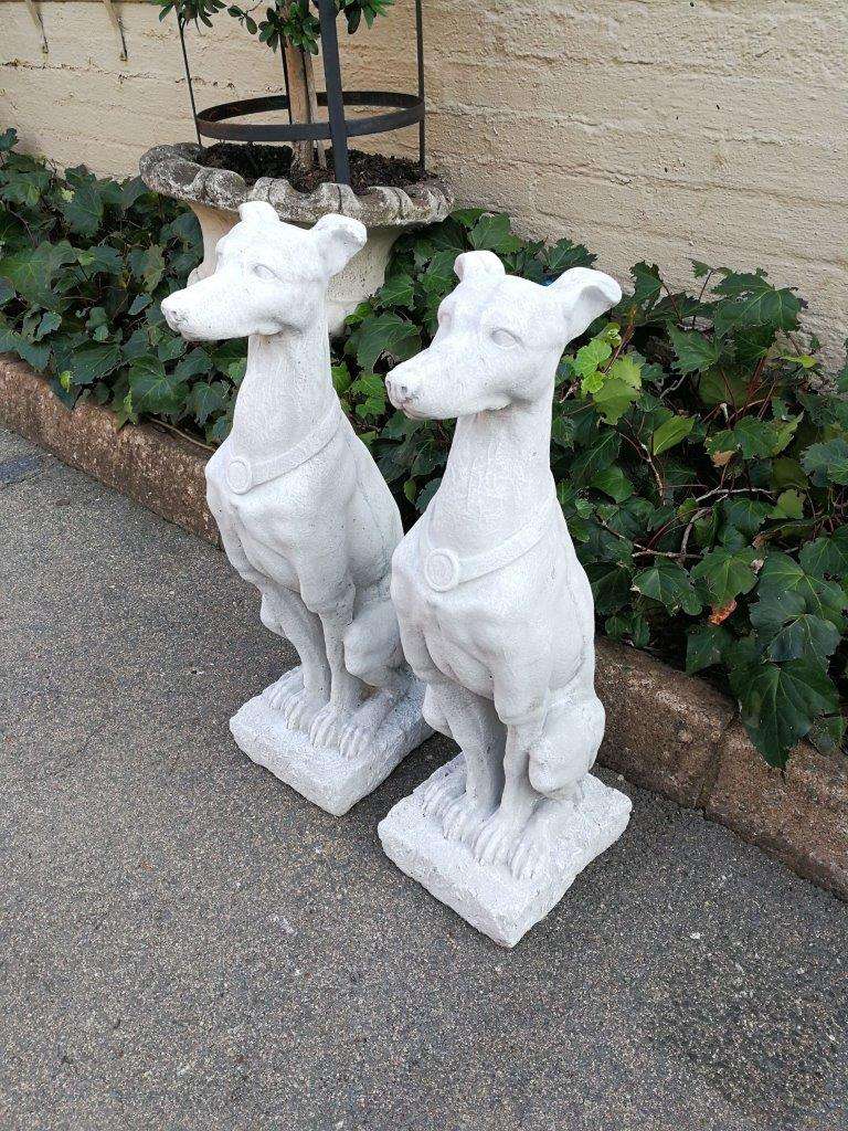 Pair Concrete Dog (Style 2)