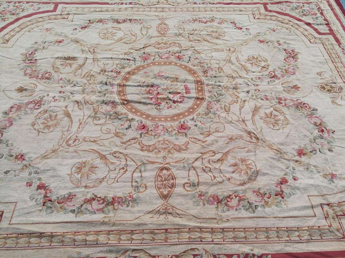 A Handmade French Aubusson Carpet / Rug