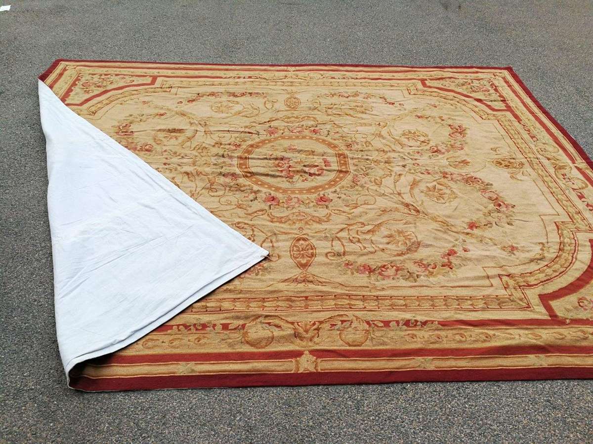 A Handmade French Aubusson Carpet / Rug