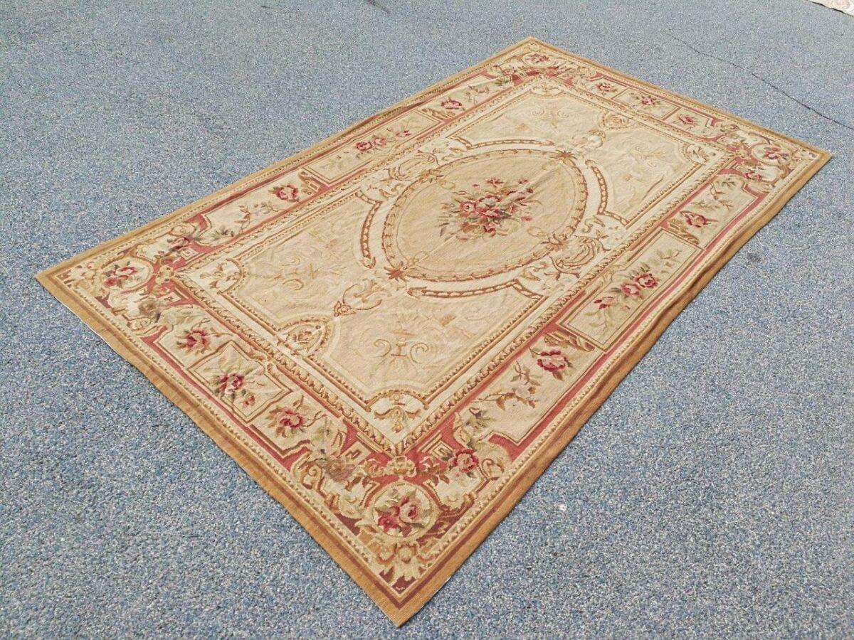 A Handmade French Aubusson Carpet / Rug