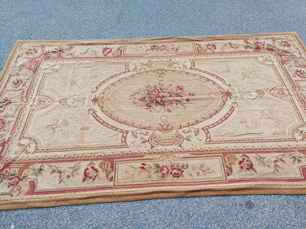 A Handmade French Aubusson Carpet / Rug