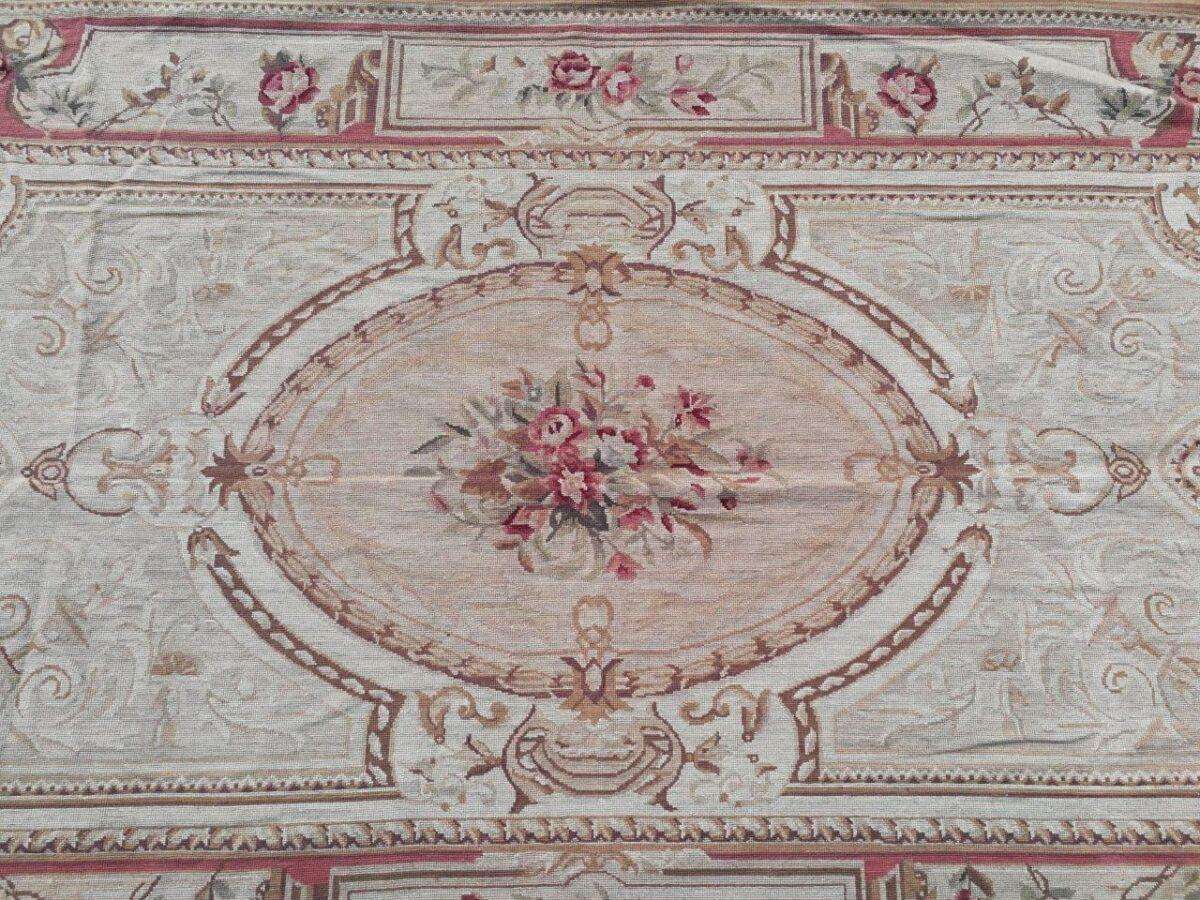 A Handmade French Aubusson Carpet / Rug