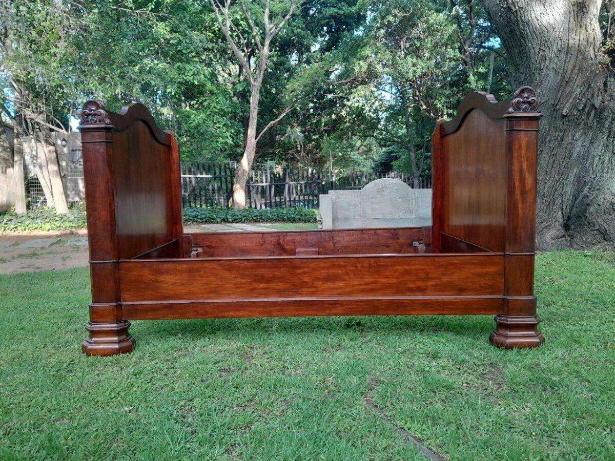 A Rare 19th Century French Mahogany Daybed  /  Lit Bateau