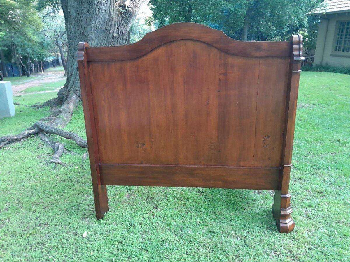 A Rare 19th Century French Mahogany Daybed  /  Lit Bateau