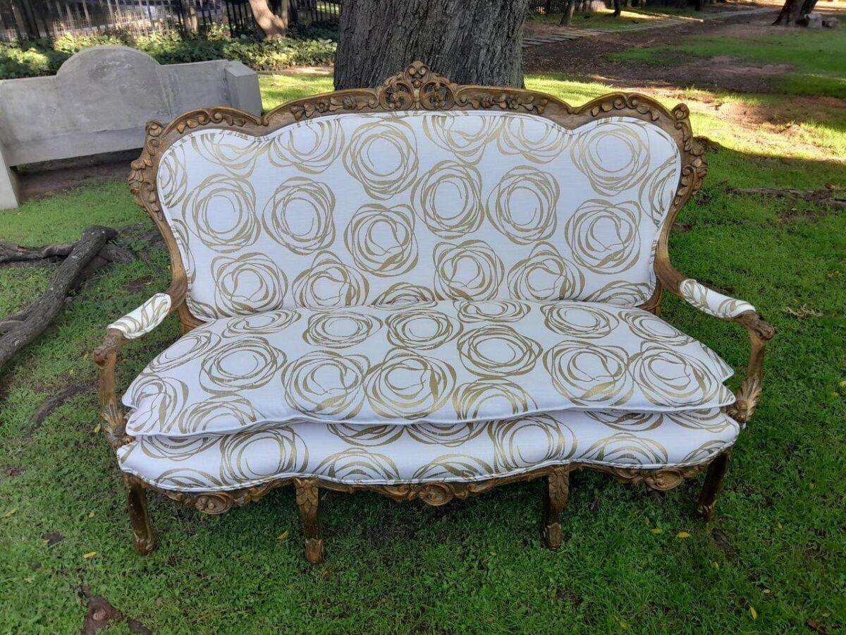 A 20TH Century French Hand Carved and Hand Gilded Settee
