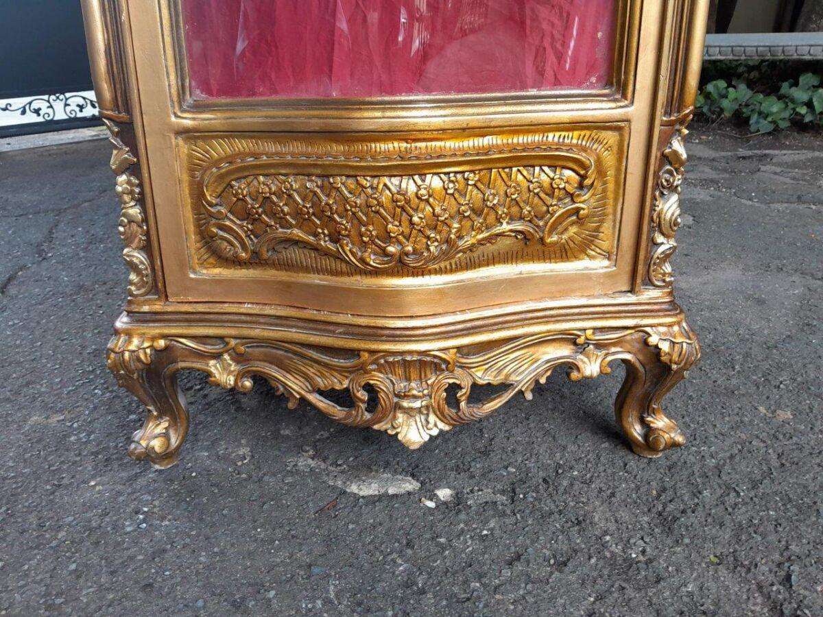 A 20th Century French Style Carved & Gilded Display Cabinet / Vitrine