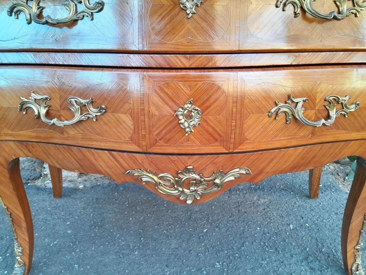 A 20TH Century French Louis XVI Style Walnut Chest Of Drawers / Commode / Bedside Table With Marb...