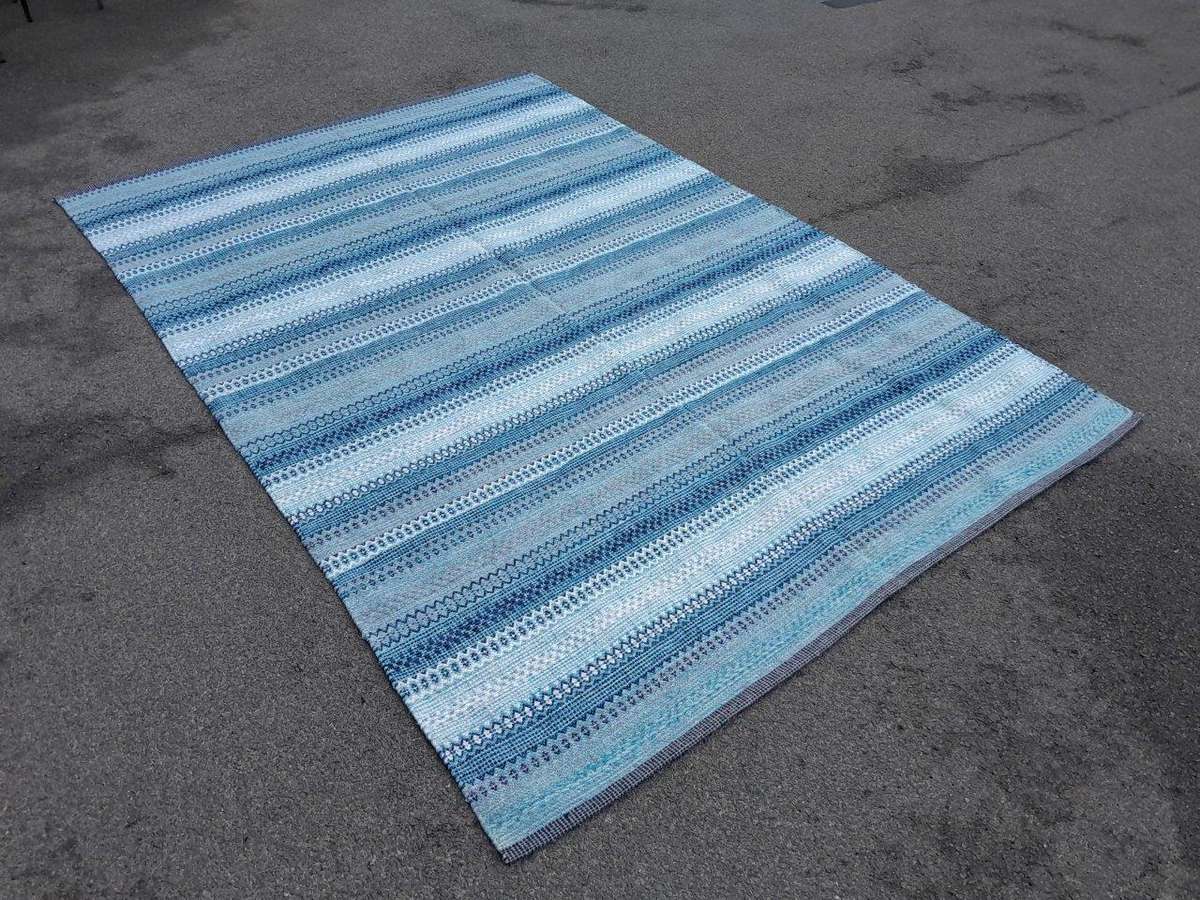 A  Striped Woven Cotton Dhurrie / Kelim Carpet / Rug With Blues And White Colours