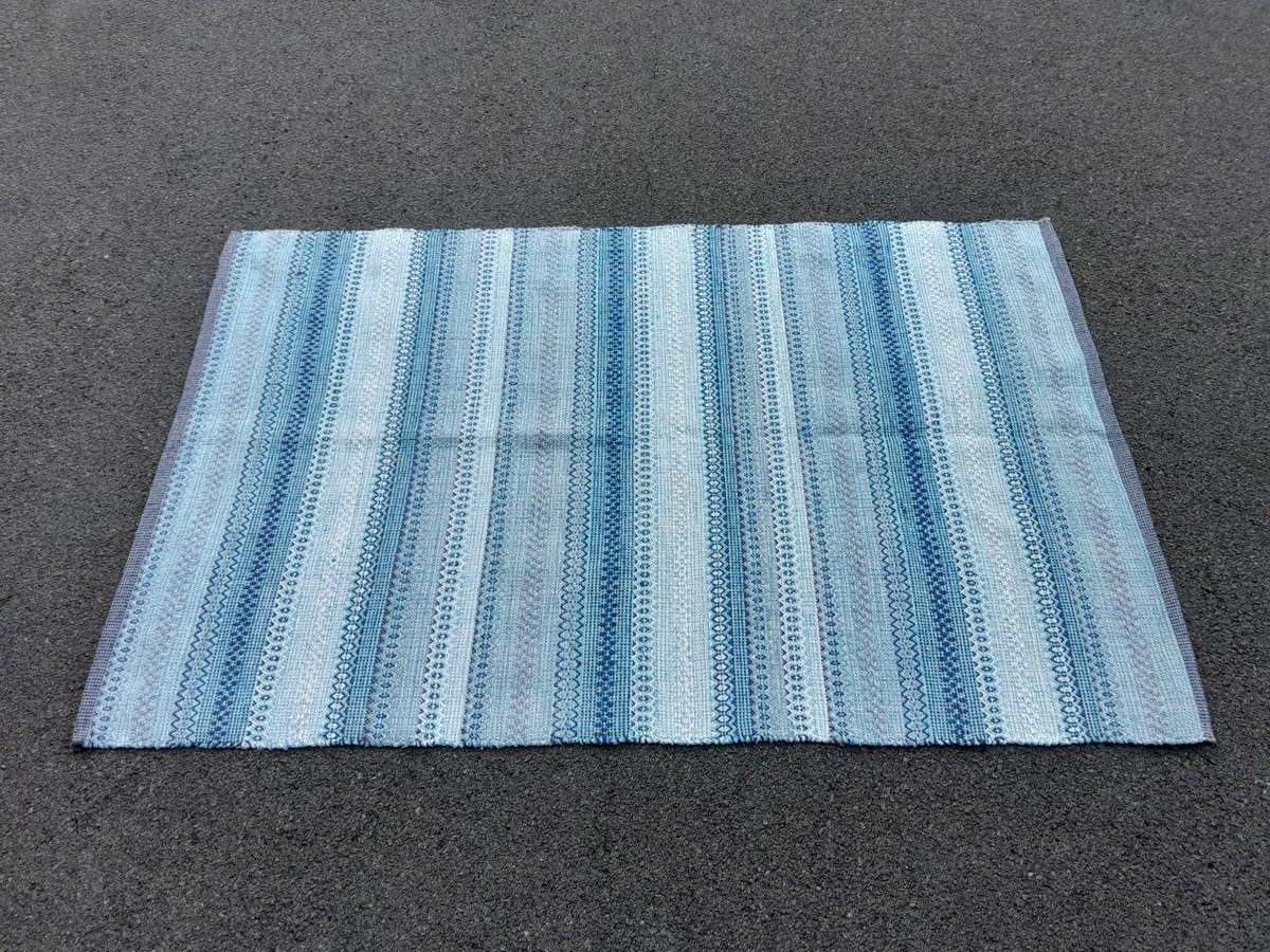 A  Striped Woven Cotton Dhurrie / Kelim Carpet / Rug With Blues And White Colours