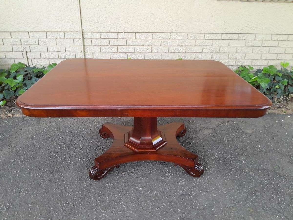 An Antique Victorian Mahogany Tilt-Top Table
