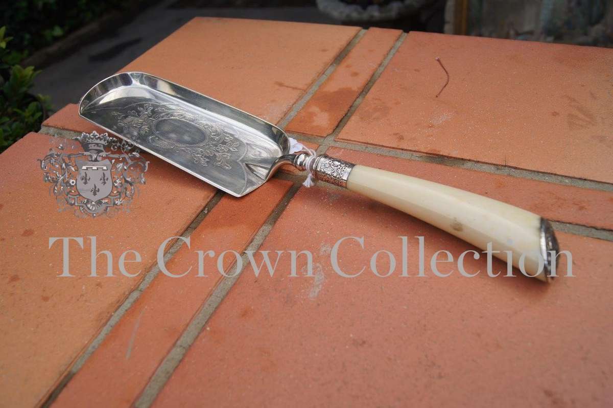 Victorian Silver Plate Crumb Scoop