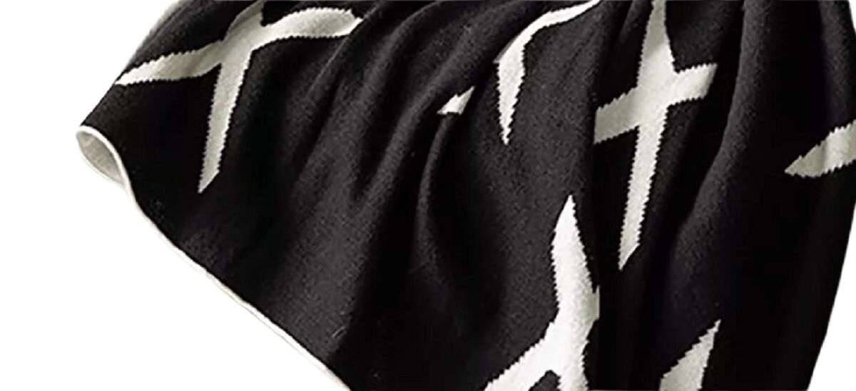 100% Cotton Knit Black And Cream Throws
