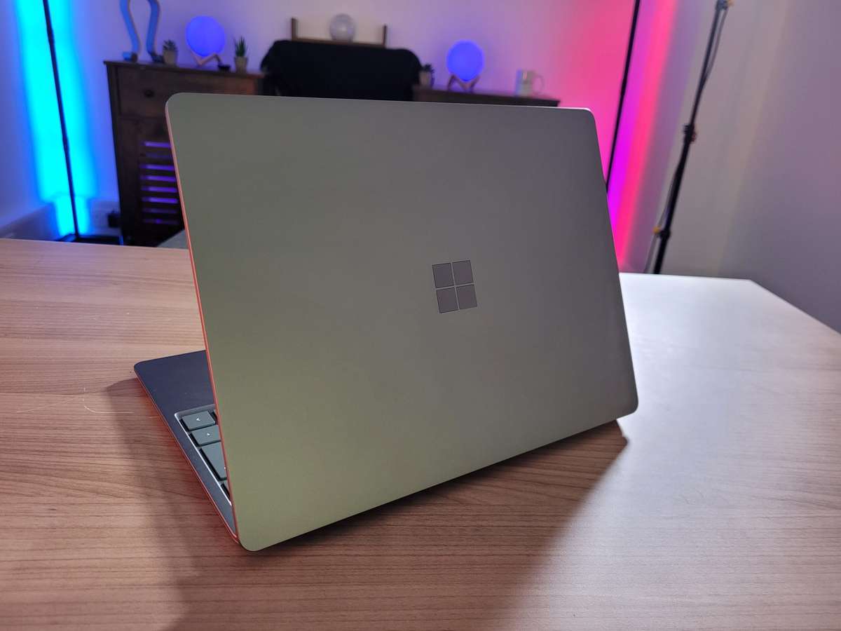 **AS NEW DEMO**MICROSOFT SURFACE LAPTOP 12.4 11th GEN i5, 8GB RAM, 256SSD-WORTH R17k-GRAB IT@R7999!!