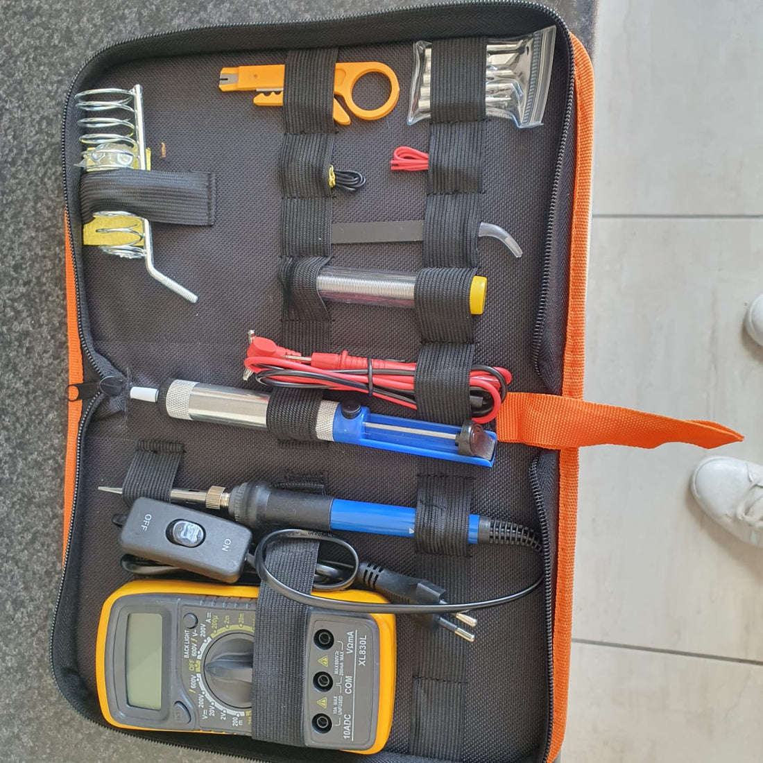 Soldering Iron Kit Welding Tools - 60W 240V LCD Screen 180-500 Temperature Adjustable Solder Wire